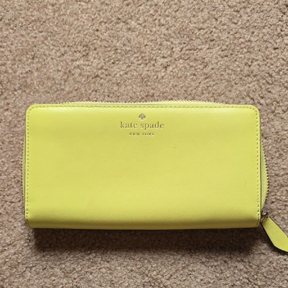 Kate Spade Yellow/neon Yellow Wallet Smooth Minimalist Design - Picture 1 of 4